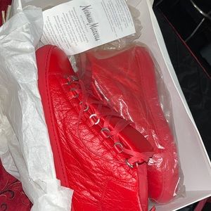 Balenciaga BRAND NEW